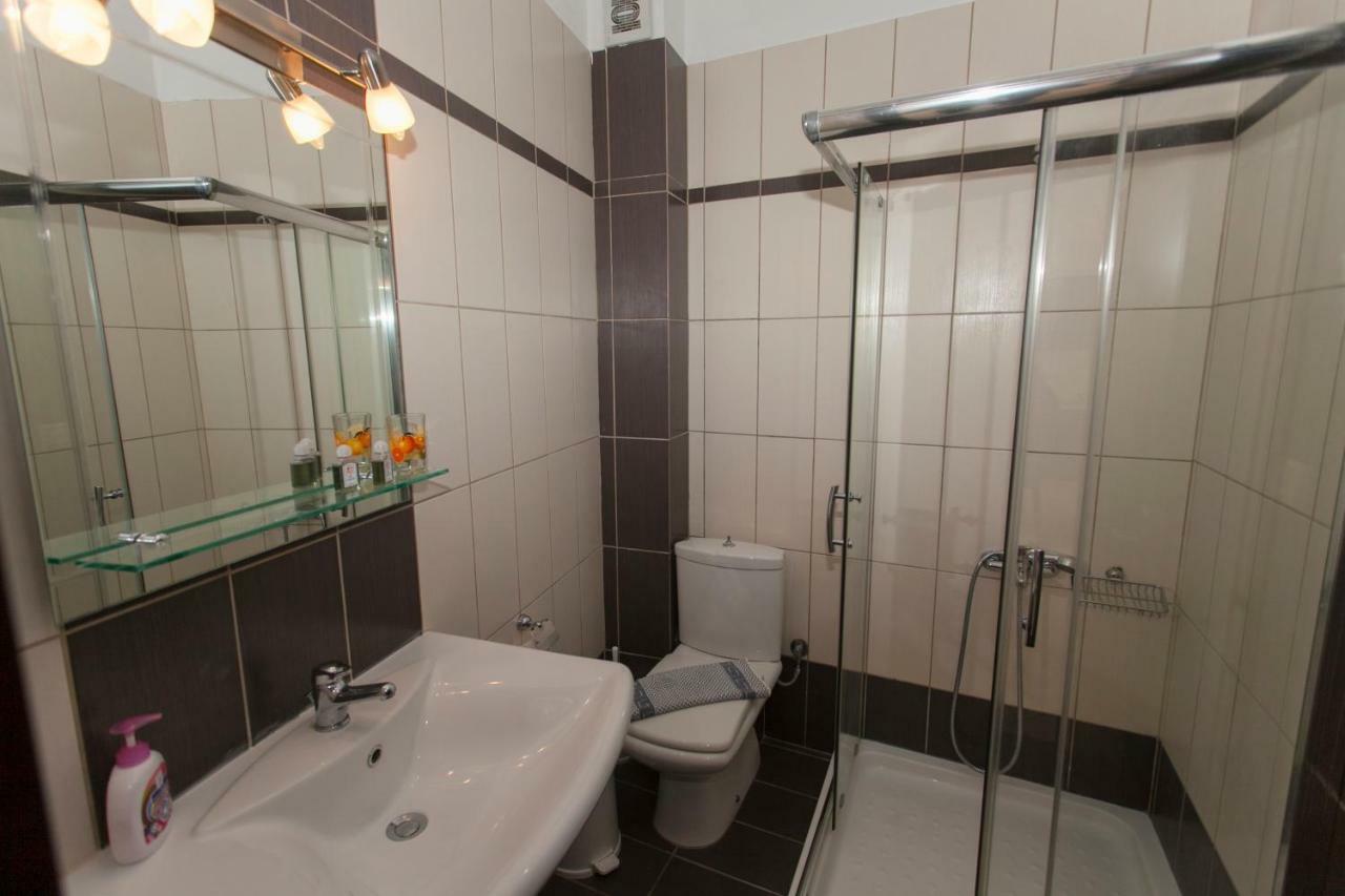 Siarbas Hotel Paralia Vrachou Esterno foto