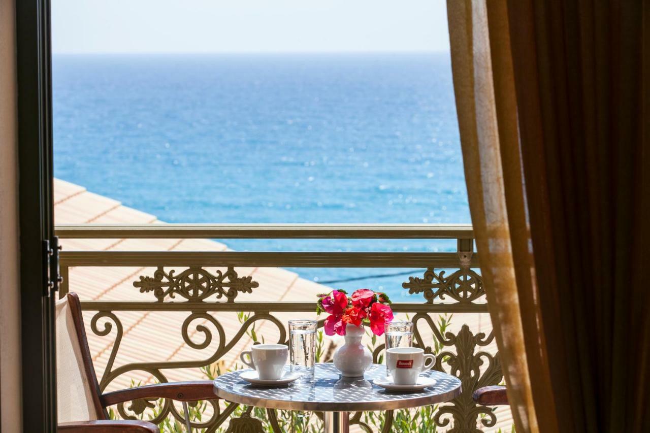 Siarbas Hotel Paralia Vrachou Esterno foto